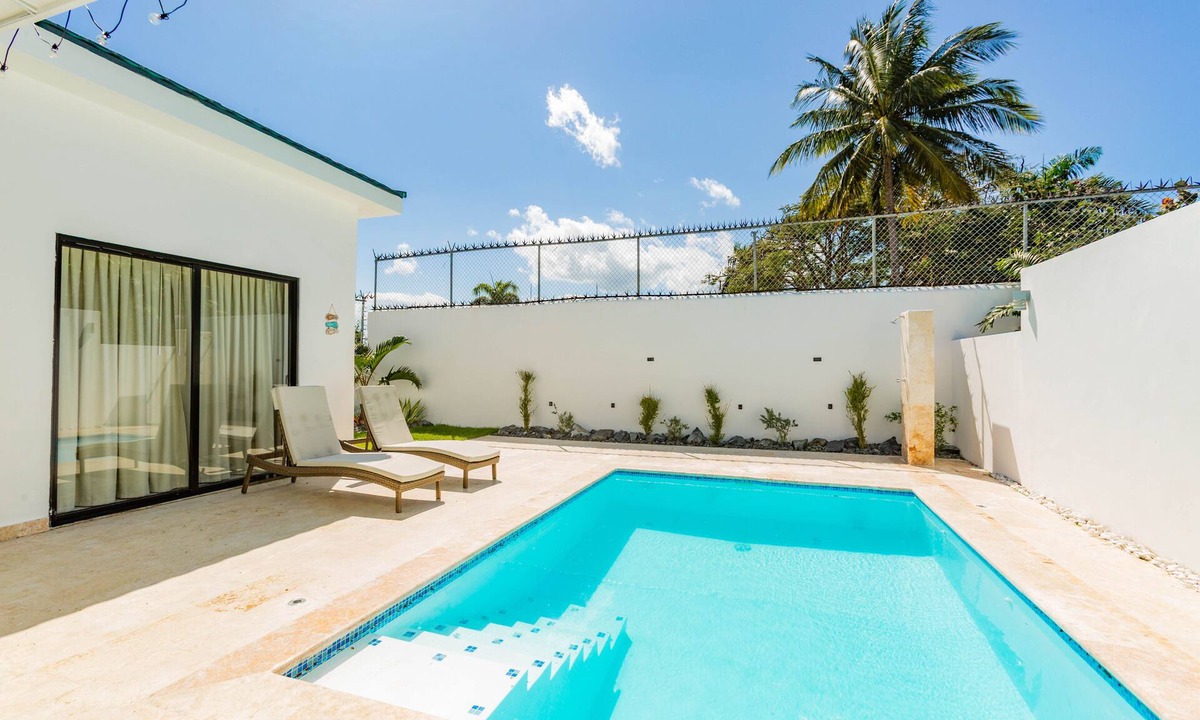 Playa Chiquita Villa | 3-bedroom villa in Sosua with cool AC breeze