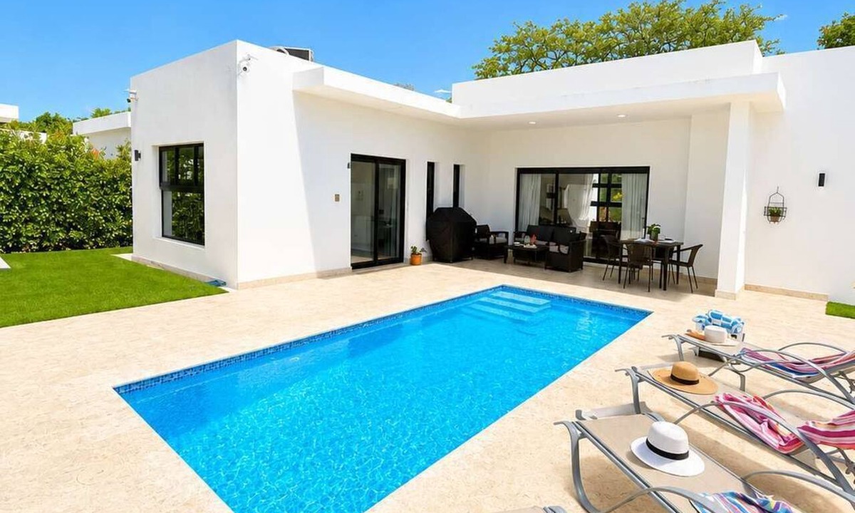 Playa Chiquita House | 3BD Villa in SOV | Private Pool & Peaceful Retreat