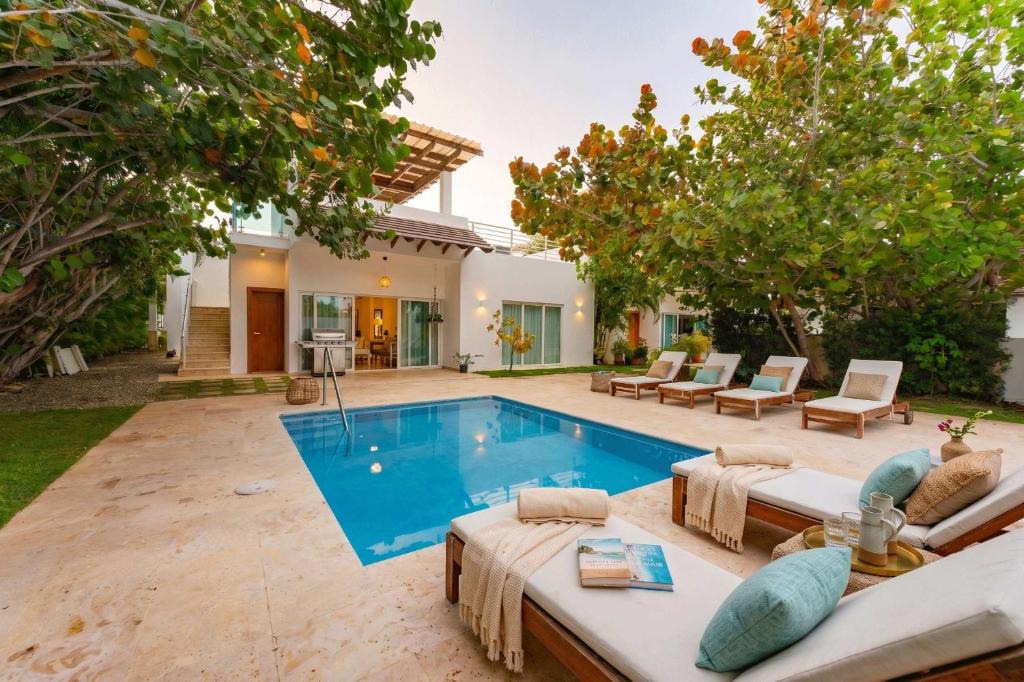 El Batey Villa | 3BR Family Villa in Sosua Ocean Village