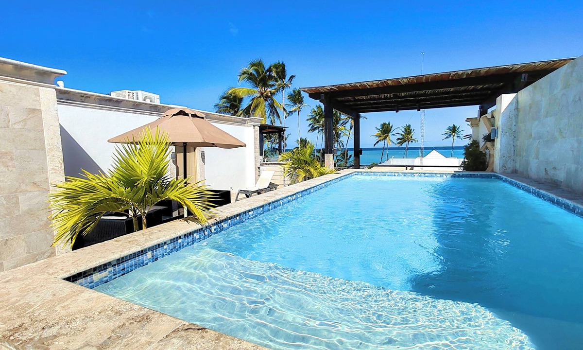 El Cortecito Apartment | 6BR Luxury Beach Penthouse | Rooftop Pool | Steps from Beach