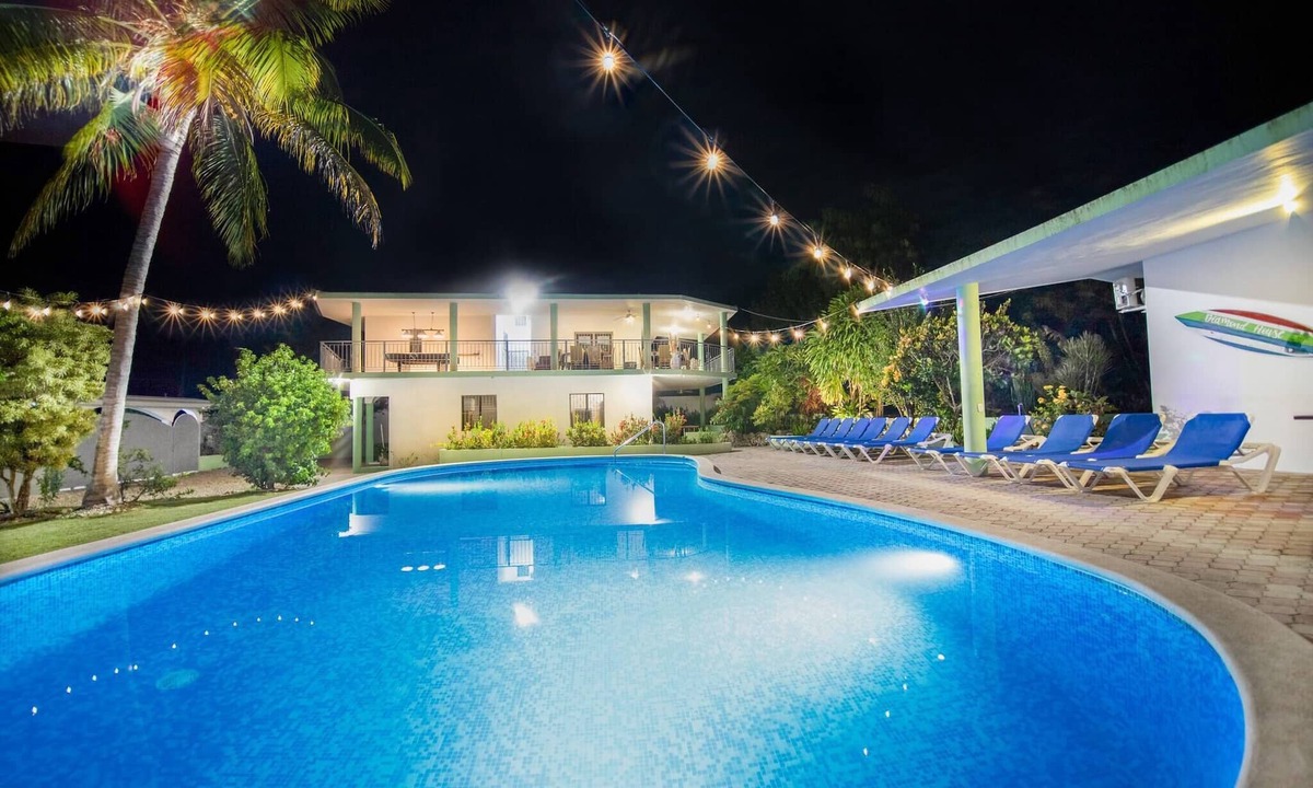 Sosua Apartment | 7br Massive Villa In Sosúa - 2mins From Nightlife!