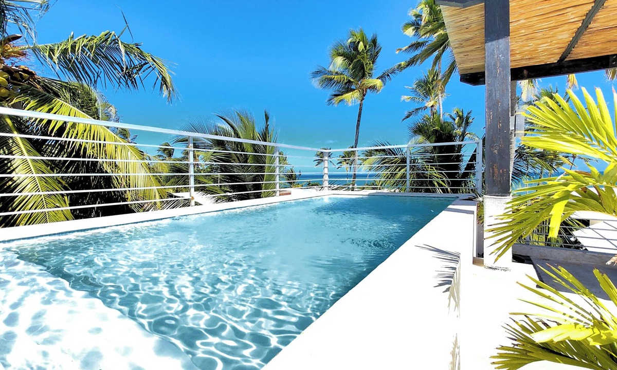 El Cortecito Apartment | 7BR Spacious Multi-Unit Retreat with Rooftop Plunge Pool - Walk to Beach +Bonus