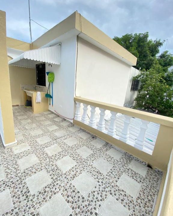 Santiago Province House | Agradable Casa Con Estacionamiento Privado