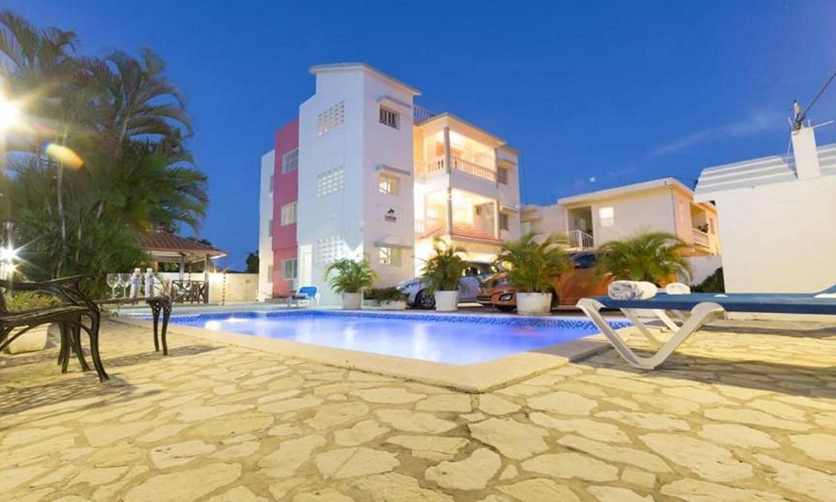 La Esplanada Apartment | Apartment with 2 bedrooms & 2 bathrooms, with pool, BBQ, parking, balcony