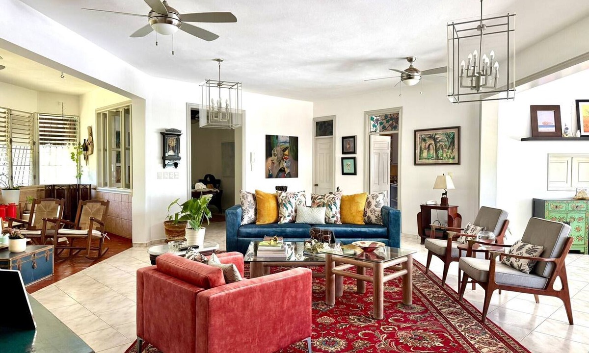 Bella Vista Apartment | Artistic & Comfortable 2BR Apartment in Bella Vista