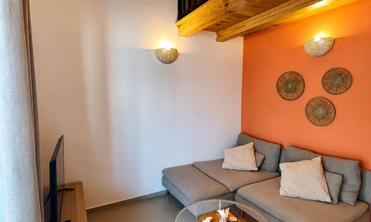 Los Melones Apartment | Bayahine Downtown Duplex & 5-minute walk to Bayahibe Beach with a pool