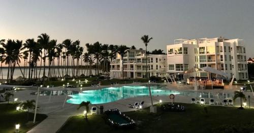 El Soco Apartment | Beachfront Luxury Condo PGA Ocean View 4BR