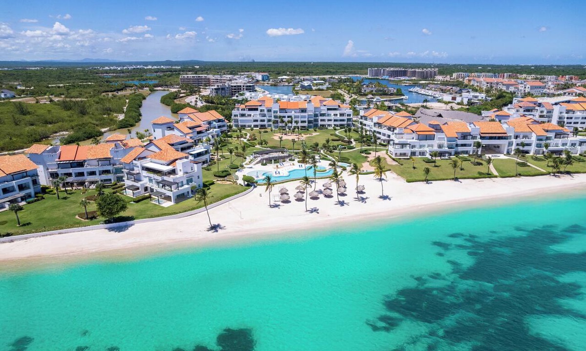 Cap Cana Marina Apartment | Beachfront Luxury Studio Sea view