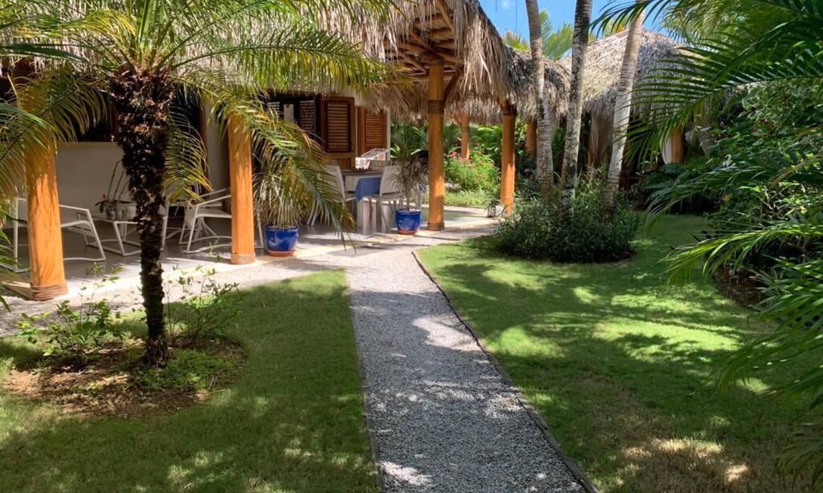La Iglesia Villa | Caribbean villa by the sea