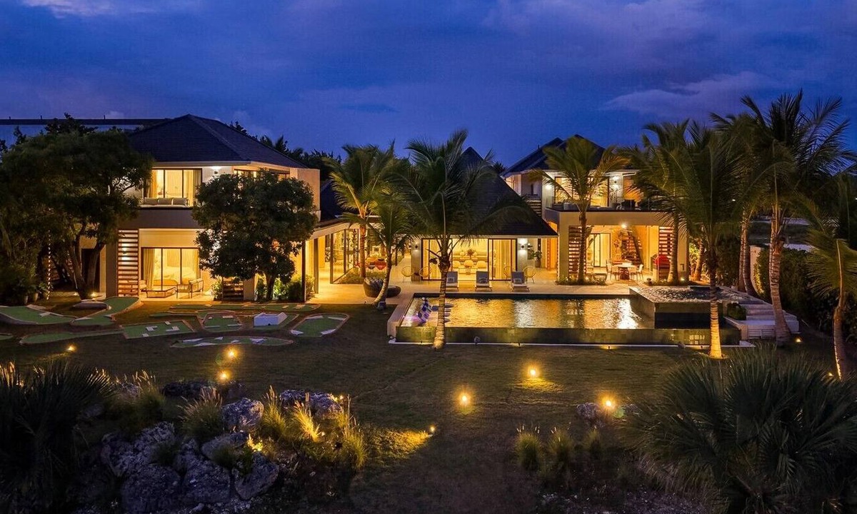 Punta Cana Villa | Cayuco 12: Luxury Villa w/Pool, Jacuzzi, Mini Golf, Staff & Golf Cart