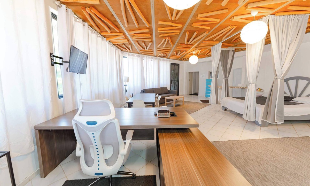 El Batey Apartment | Centric Studio in Sosua Center Pool & Workspace
