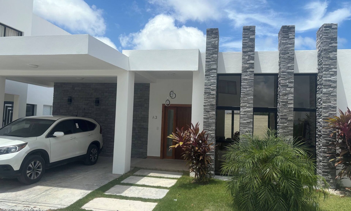 Bavaro Villa | Charming 2-bedroom villa with private pool WiFi, AC in amazing Punta Cana