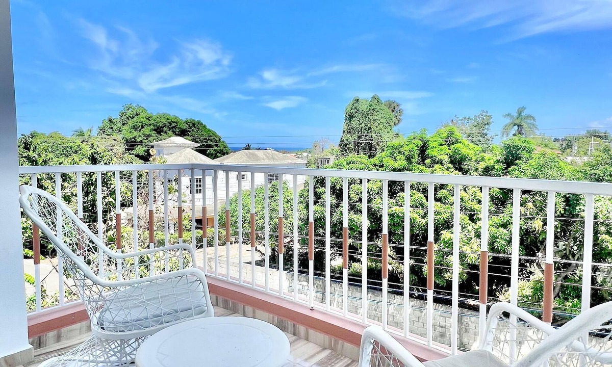 Barrio Las Yaguitas Apartment | Charming & Comfortable 3-Bedroom Apt. Home Away from Home for Relaxing Stays!