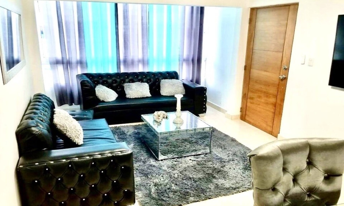 Licey al Medio Apartment | Comfortable apartment, 24/7 security, 8 minutes from the airport.