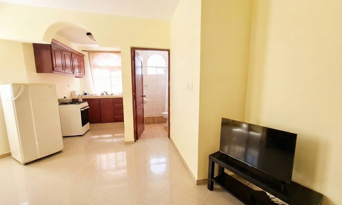 Costambar Apartment | Costambar Ocean Breeze - Beachfront Apartment With Pool