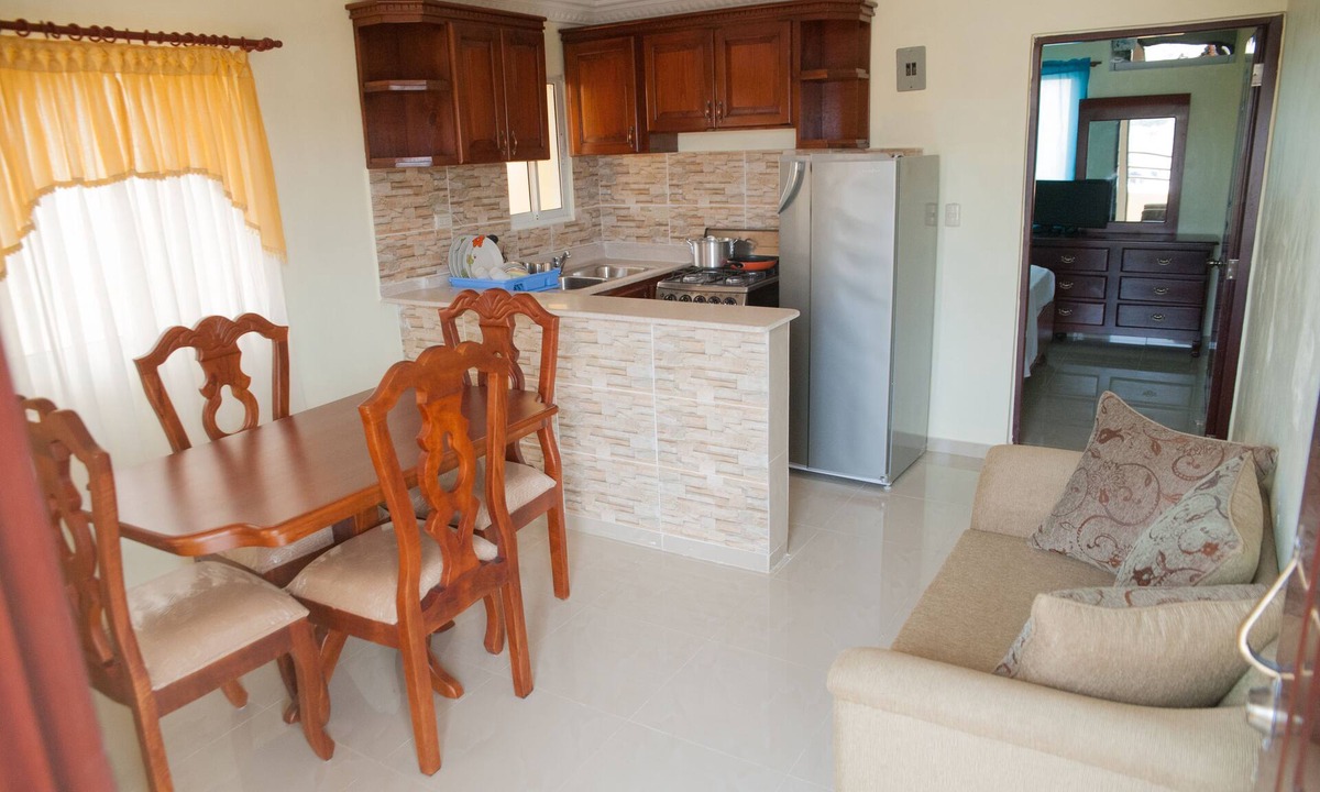 Tropical del Este Apartment | Cozy Apartment Near Airport Wi-fi & Parking