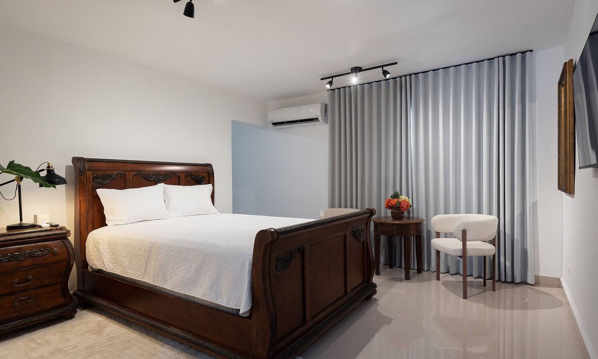Gascue Condo | Cozy Studio in Gazcue, Steps to Zona Colonial
