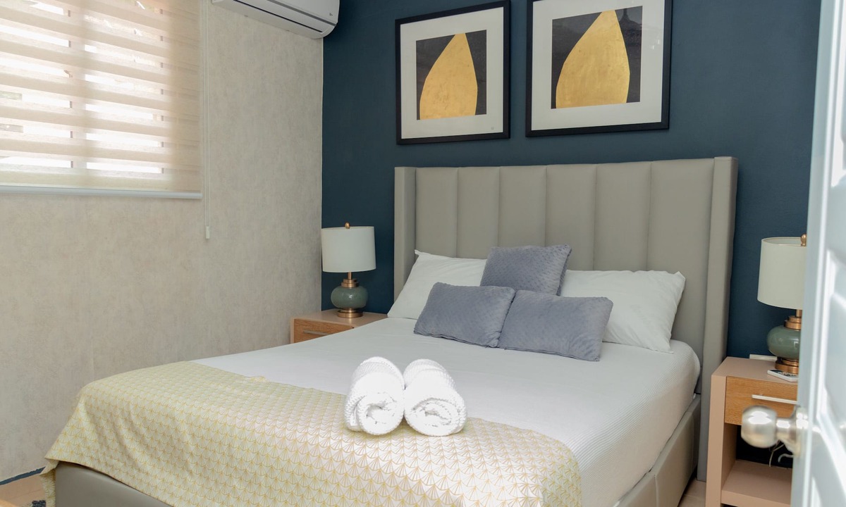 Laguna Salada Hotel | El Paso Hotel