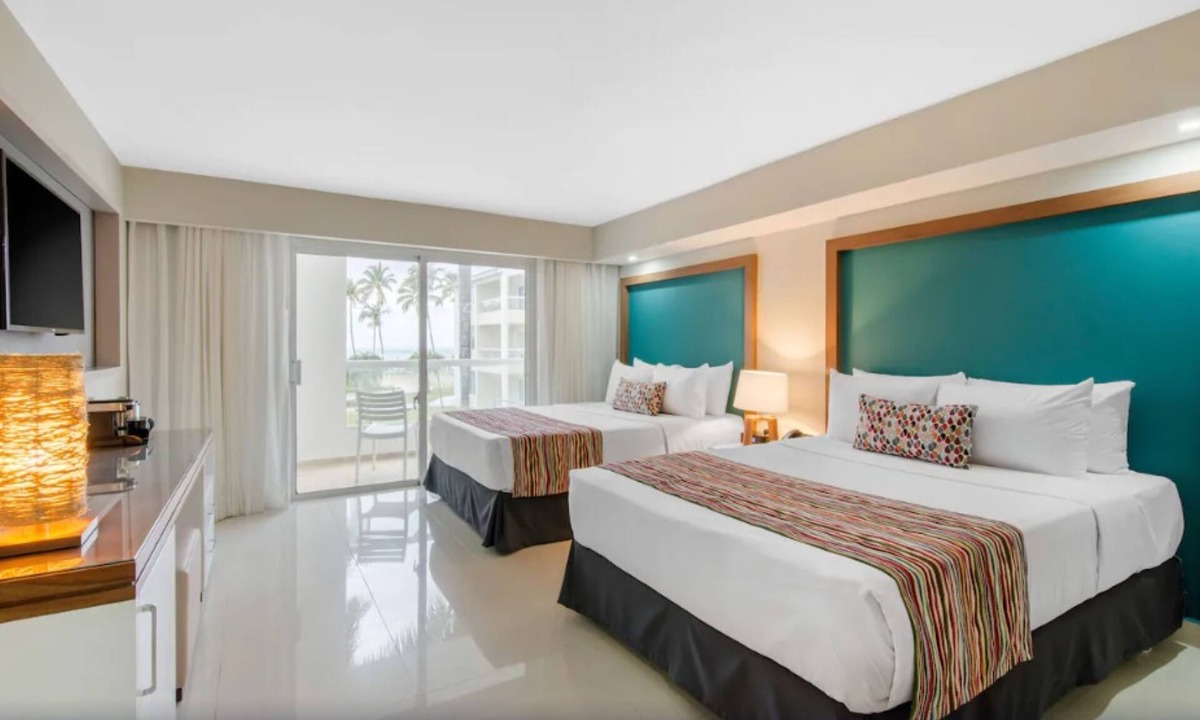 Puerto Plata Hotel | Emotions by Hodelpa Puerto Plata - All Inclusive