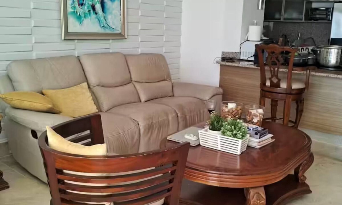 Villas Del Mar Apartment | Entire accommodation: 4th floor, beach view, 24 hour check-in, Juan Dolio,