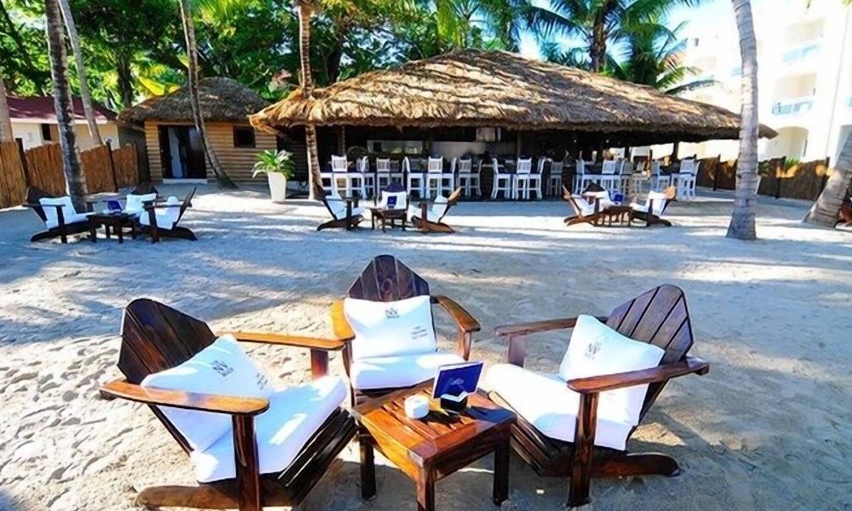 Los Maestros Apartment | Escape To A Tropical Paradise On The Atlantic Ocean