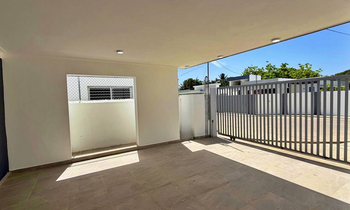 Licey al Medio House | Family Home in a Private Residential Complex