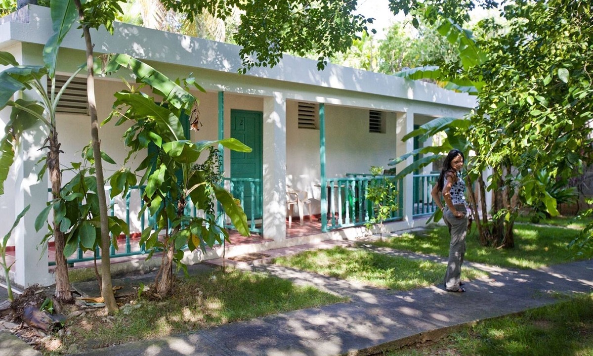 El Batey Hotel | Guest-friendly hotel room in Sosua center, AC/TV/Wi-Fi