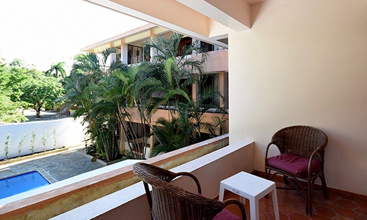 El Batey Hotel | Guest-friendly hotel room in central Sosua, free yummy breakfast