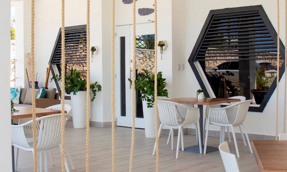 Bavaro Bed & Breakfast | Hotel Capriccio Mare y Restaurante