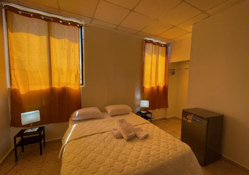 Zona Colonial Hostel | Hotel Colonial Blanco