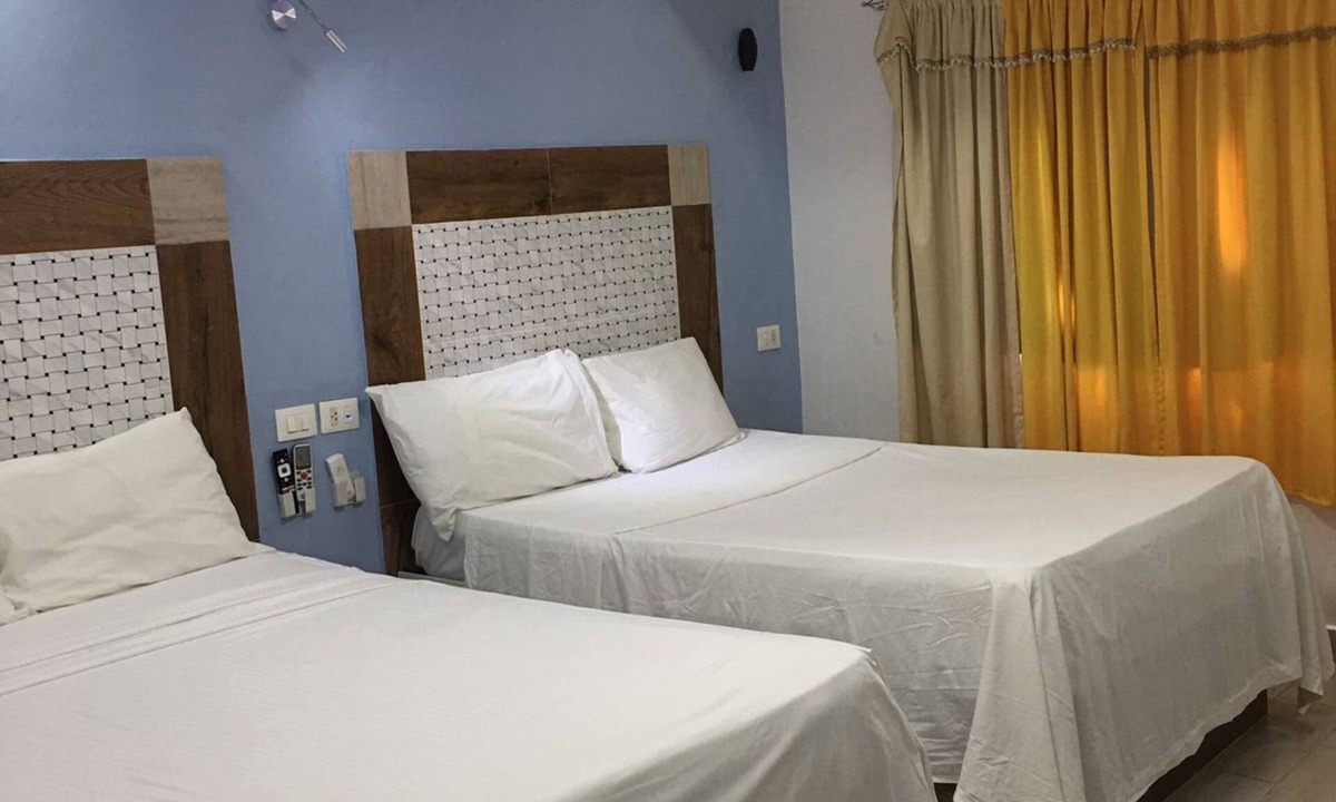 Reparto Ibarra Hotel | Hotel Restaurant Hamilton