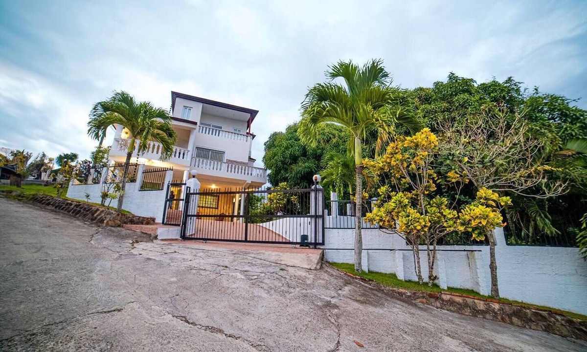 Santiago de los Caballeros House | House camp David Santiago, Dominican Republic