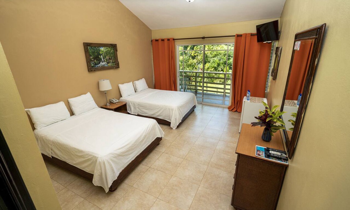 Jarabacoa Hotel | Jarabacoa River Club