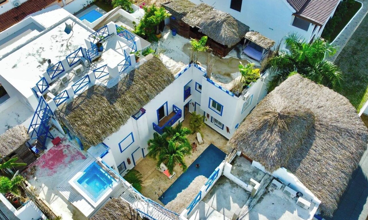 Los Melones Hotel | 🏖️ Just Minutes from the Beach | Perfect for Couples