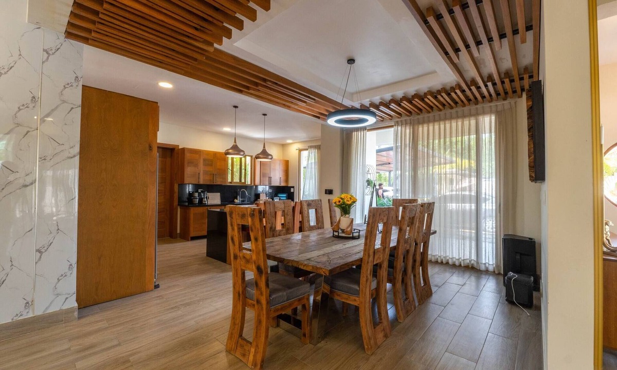 La Vega Villa | La Vega Villa With Private Pool and BBQ