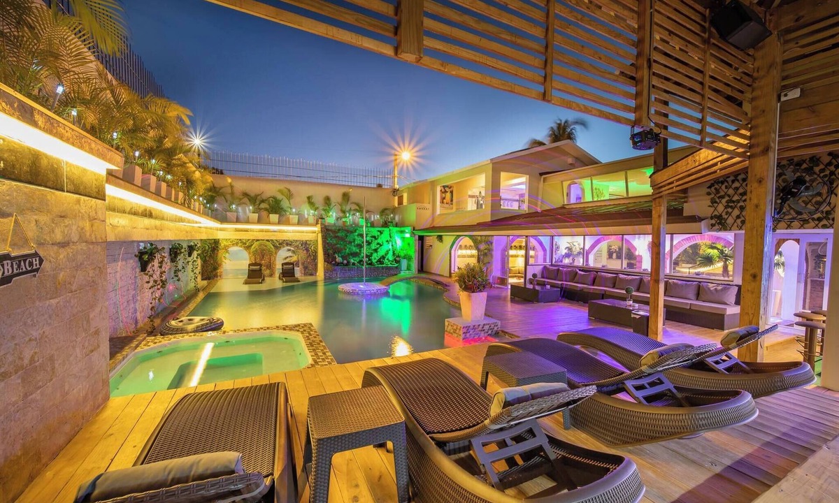El Batey Villa | Luxury 6 Bedroom Villa in Sosua Beachfront Bliss Awaits