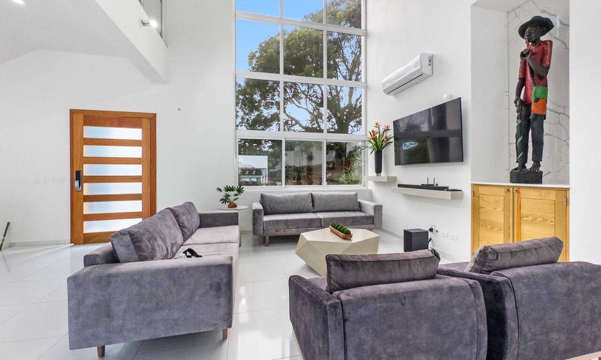 Urbanizacion Tavarez Villa | Luxury BOSS Villa in Sosua Hispaniola