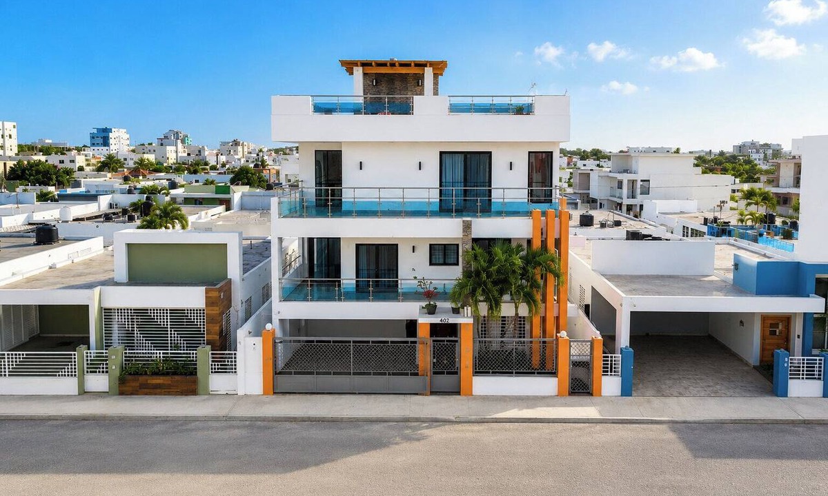 Rancho Arriba House | Luxury Ocean-View Villa - 8 Bedrooms, Pool & Jacuzzi