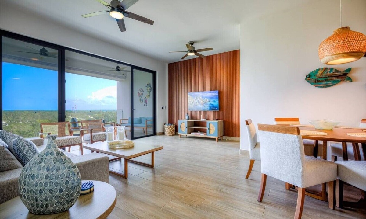 La Ceiba Apartment | Luxury Oceanview Condo w/Rooftop Infinity Pool