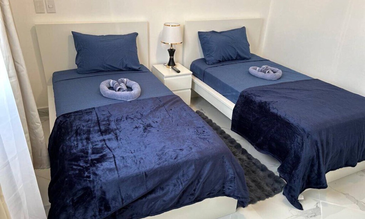 Los Melones Apartment | Luxury spacious 2 bedrooms 2 bathrooms located in the Maravilla Residencial