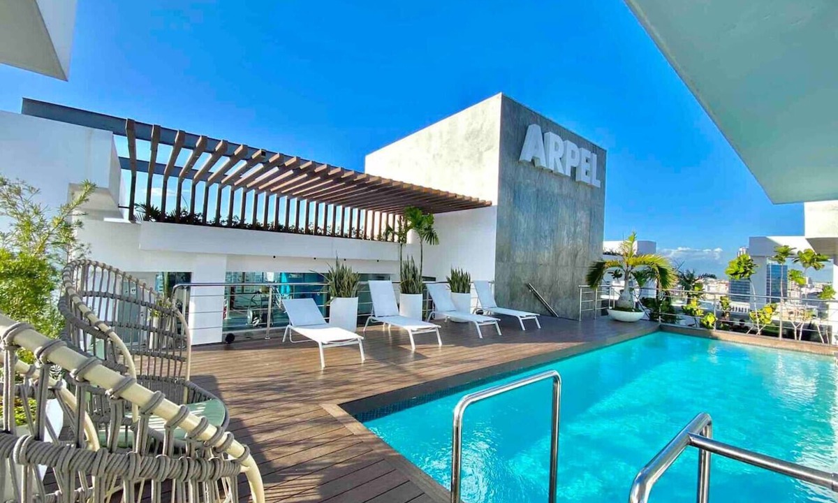 Downtown Santo Domingo Condo | Luxury Upscale, City Center Condo, Full AC, Fast Wi-Fi, Pool, King Bed, Near All