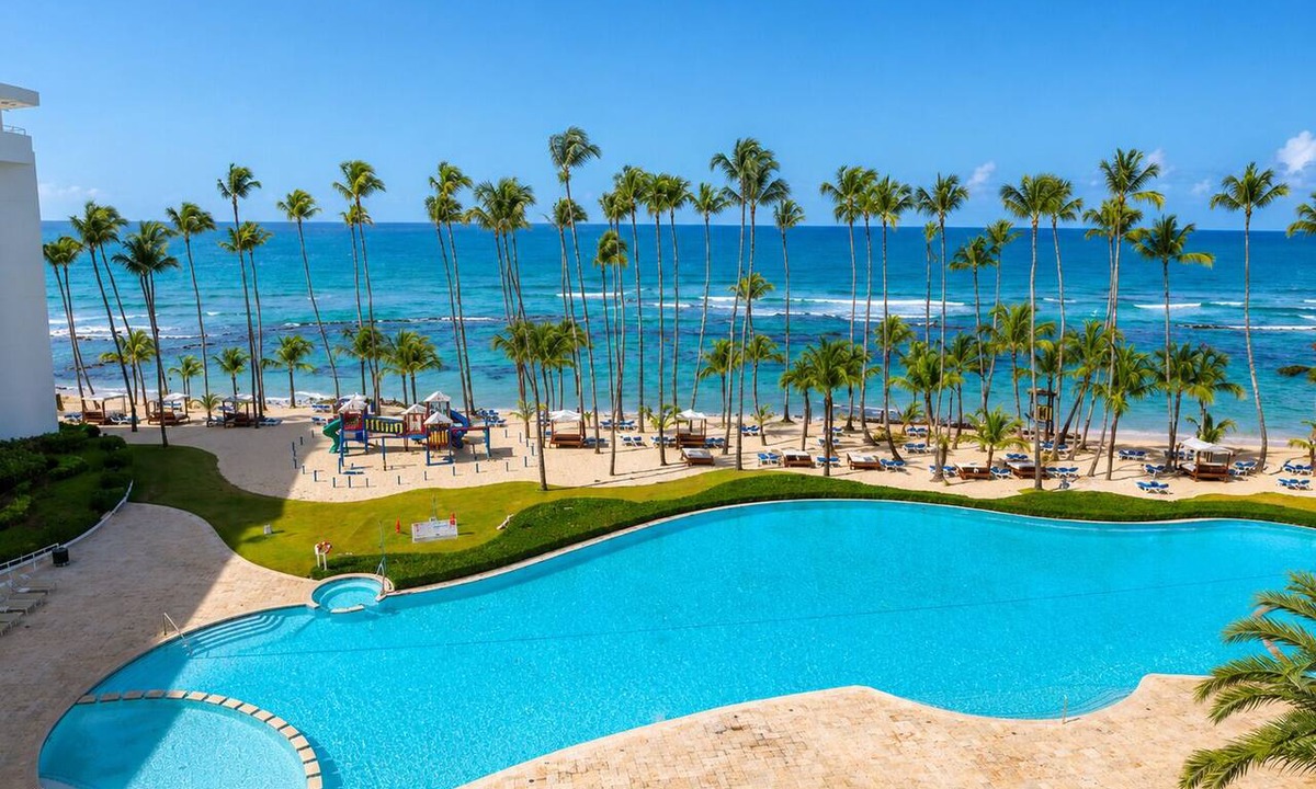 Villas Del Mar Apartment | Marbella | 120 M2 Beachfront Pool FastWiFi