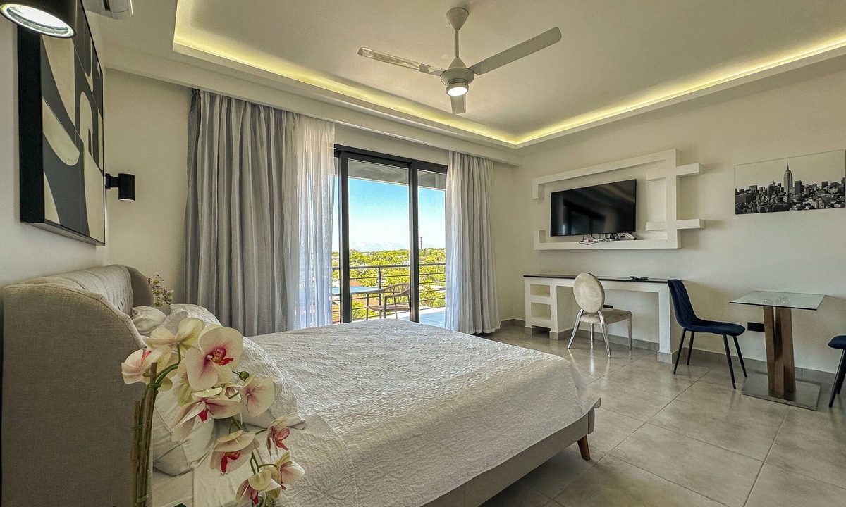 Villas Ana Maria Apartment | NEW Penthouse 1-bed Studio apartment with AC, Strong-WiFi in vibrant Sosúa
