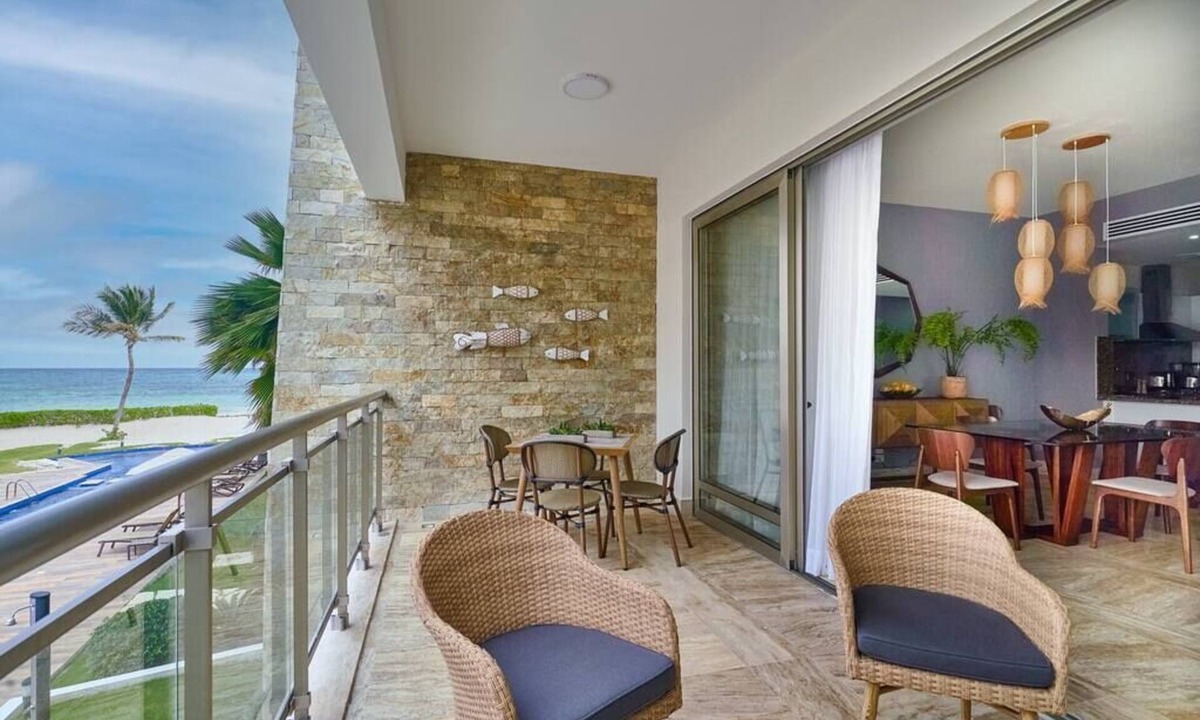 Bavaro Condo | Oceanfront Superior Condo with Pool in Punta Cana