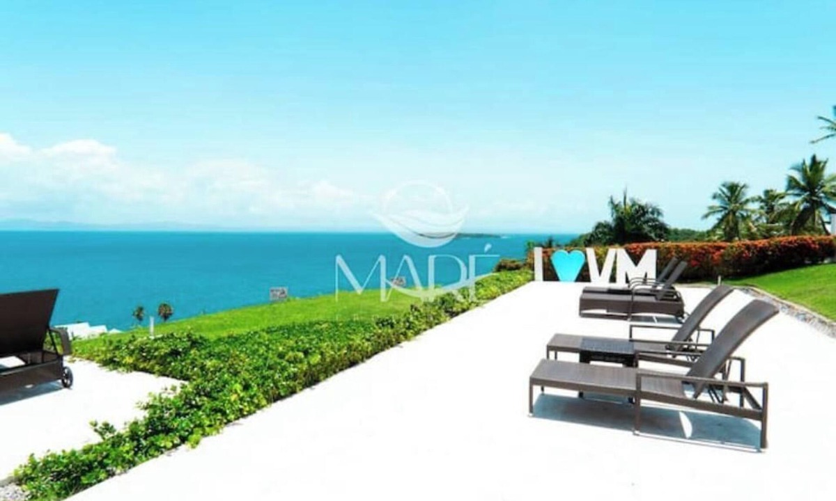 Samana Apartment | Oceanview paradise - private beach/TV-Gym-Wifi-Pool