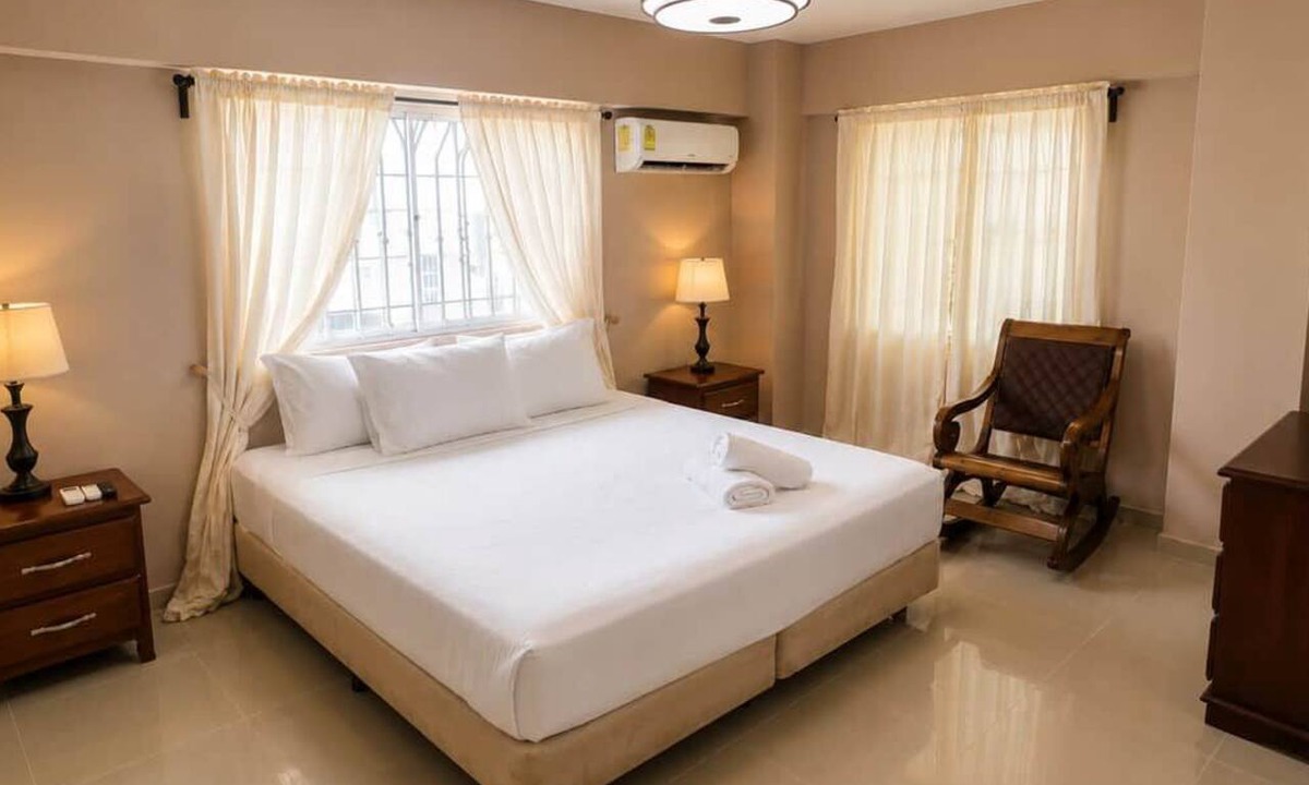 San Geronimo Apartment | Off Campus by Suarez Properties | UASD | 3 Bds