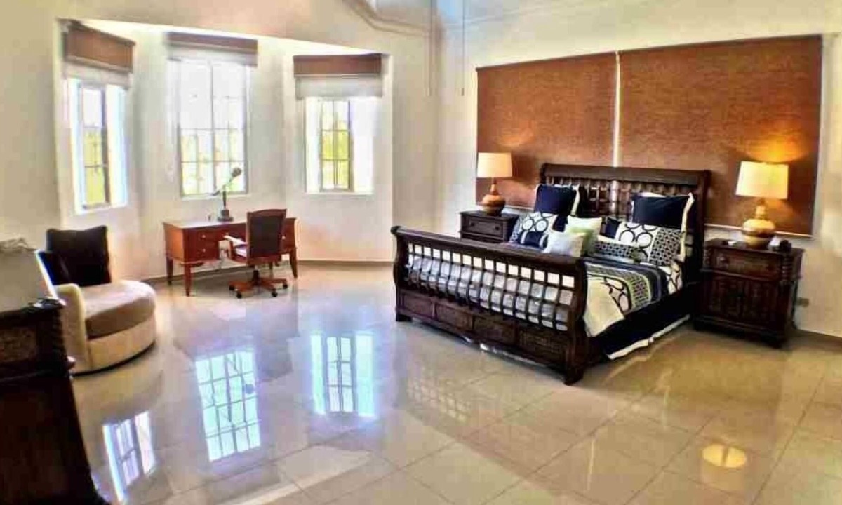 Veron Villa | One Of A Kind Accommodation Luxury Experience