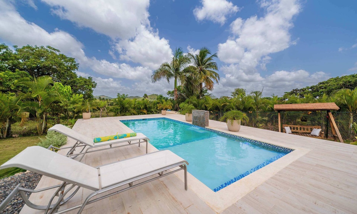 Higuey Apartment | Outdoor Kitchen | BBQ | Sleeps 9 | Pool | AC