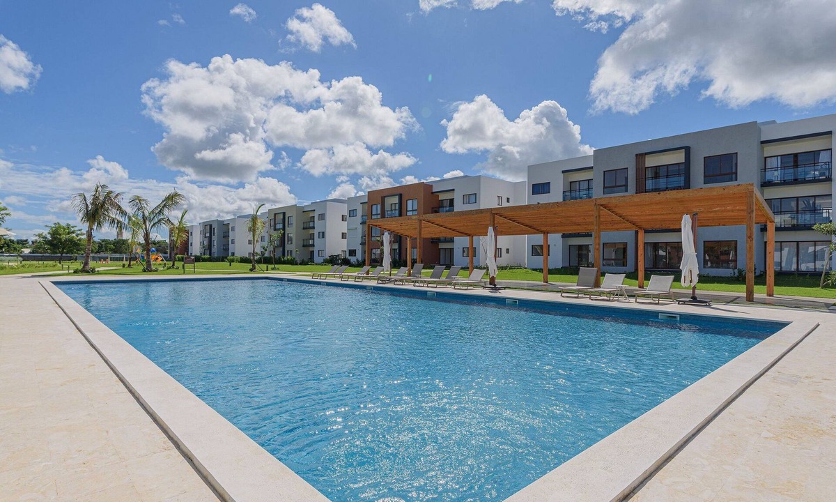 Bavaro Apartment | Pool View Apartment, Gym, and Close to the Beach