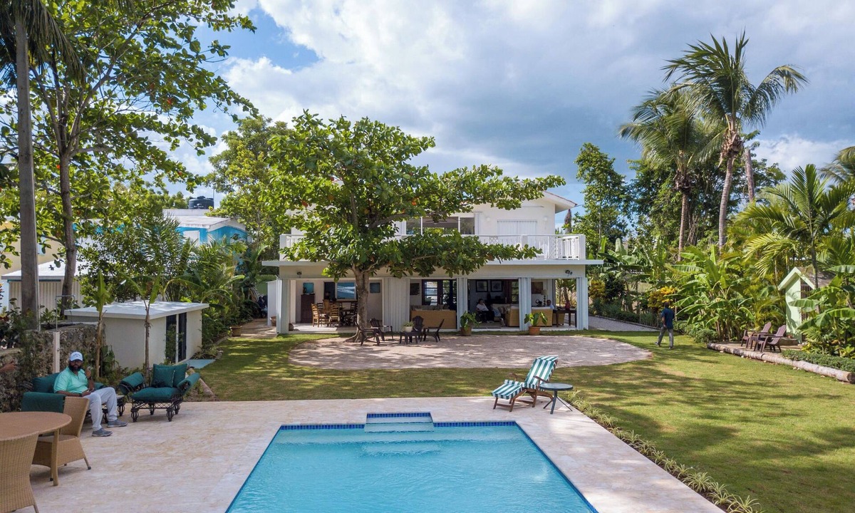 Juan Dolio - El Pueblo Villa | Private Beachfront Villa w/Exclusive Virgin Beach